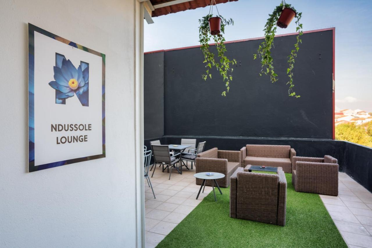 Ndussole Guest House OOporto Exterior foto